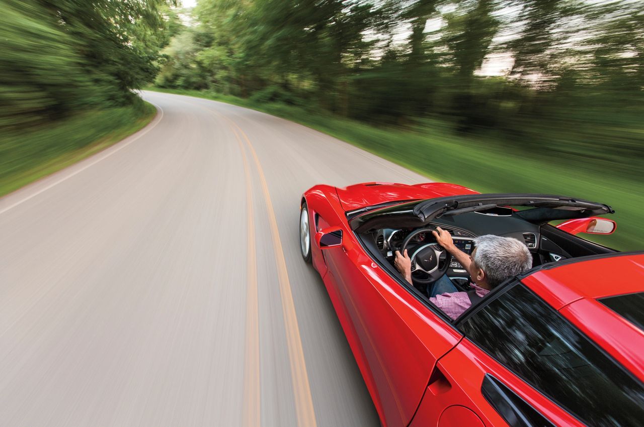 The 2014 Corvette Stingray comes alive where it matters most—the open road. Drop the top, feel the LT1 surge, and let the chassis breathe with every bend. It’s the perfect blend of daily usability and pure driving thrill, proving that Corvette performance isn’t confined to track days—it belongs to every road you take. (Image courtesy of MotorTrend)