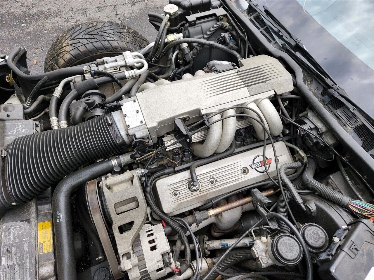 The 1987 L98 engine featured hydraulic roller lifters that were designed to boost performance and improve fuel economy.