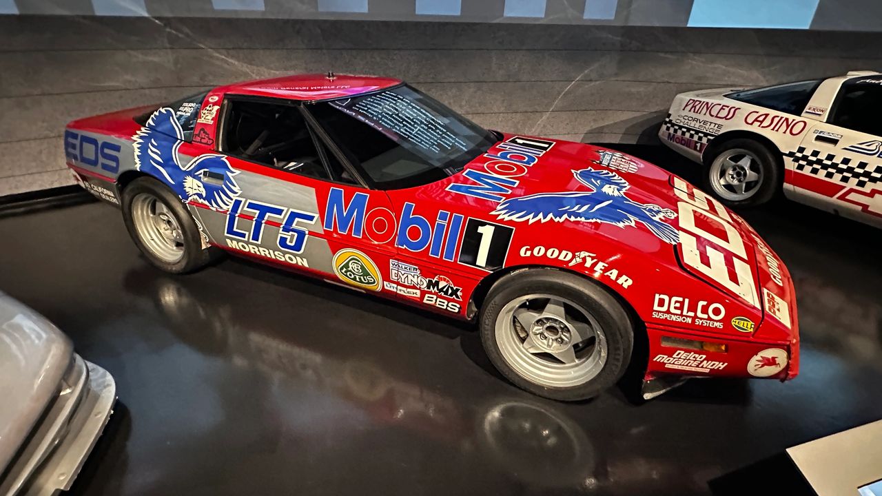 The record-breaking 1990 Corvette ZR-1 “Record Run” car, which averaged 175.885 mph for 24 hours straight at Fort Stockton, Texas, can now be seen at the National Corvette Museum. This legendary LT5-powered machine invites visitors to experience a defining moment in Corvette history—an endurance feat that proved America’s sports car could run with the world’s best. (Image property of the author)