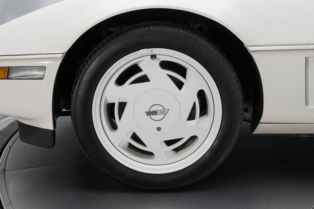 The Corvette received new "Cuisinart" 17x9.5 inch wheels in 1988. 