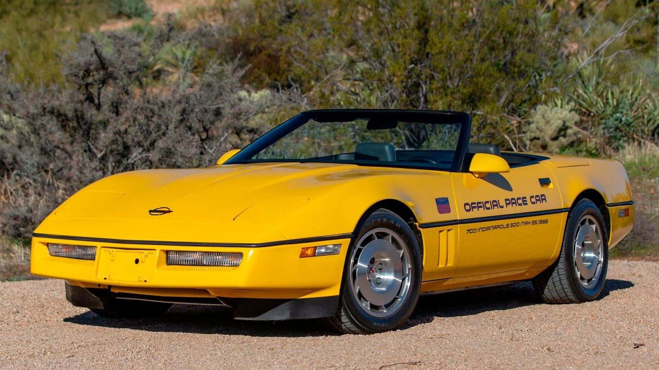The 1986 Corvette, particularly the convertible, was designated as the Indy 500 Pace Car Replica, marking the return of the Corvette convertible after a 10-year hiatus. While the official pace car was yellow, all 1986 Corvette convertibles were considered Pace Car Replicas and came with decal packages for dealer or customer installation. Approximately 7,315 convertibles were produced, with many being used as support vehicles at the Indianapolis Motor Speedway for the race. 