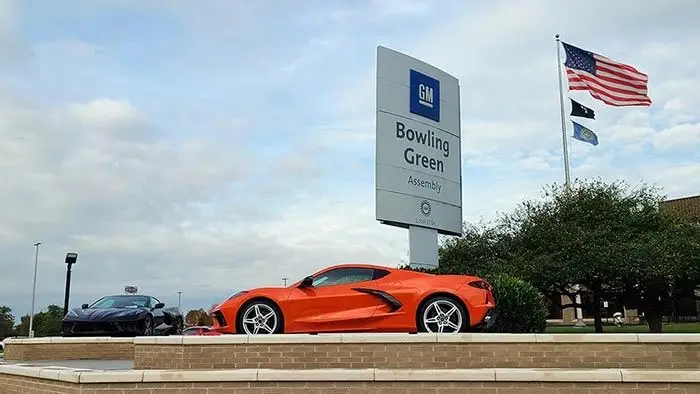 Bowling Green Assembly went dark in March 2020 as COVID-19 halted GM’s North American production, freezing the C8’s early ramp just weeks after SOP. The 2020 order bank closed, schedules slipped, and unslotted demand rolled forward. Limited output resumed in late May under new safety protocols—proof that even a moonshot has to navigate real-world headwinds.