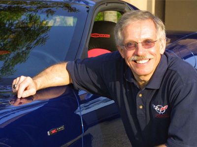 Dave Hill—Corvette’s third chief engineer (1992–2006)—took the baton from Dave McLellan and steered the brand through a clean-sheet reinvention. He championed the C5’s core architecture—hydroformed rails, rear transaxle, and the new Gen III small-block—pairing real stiffness and balance with daily-use refinement. Under his watch, quality improved on the line at Bowling Green, and Corvette Racing’s C5-R era proved the engineering on track. Hill then guided the C6 and the Cadillac XLR as vehicle-line executive, ensuring the Corvette’s voice carried forward with more polish and more speed. (Image courtesy of the National Corvette Museum)