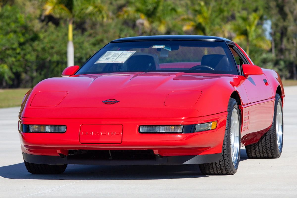 The 1991 Corvette ZR-1 embodied the pinnacle of C4 performance, pairing the fresh styling updates of that year with its exotic, Lotus-designed 5.7L LT5 V8 producing 375 horsepower and a top speed over 170 mph. Nicknamed “King of the Hill,” it stood apart with wider rear bodywork, massive 315-series tires, and subtle badging that signaled its supercar status. However, its near-double price compared to a base Corvette, combined with the early ’90s recession and strong competition from abroad, meant that despite its groundbreaking engineering, the ZR-1 struggled to achieve the sales success Chevrolet envisioned.