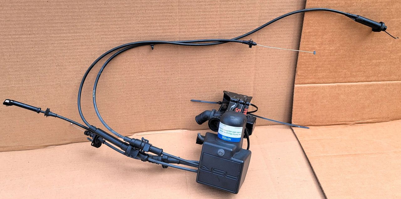 1992 Corvette Acceleration Slip Regulation (ASR) module and linkage assembly. Introduced alongside the LT1, ASR was Corvette’s first traction control system, using throttle, spark, and brake modulation to keep the car stable under hard acceleration—a high-tech leap that made the C4 one of the most advanced sports cars of its era.