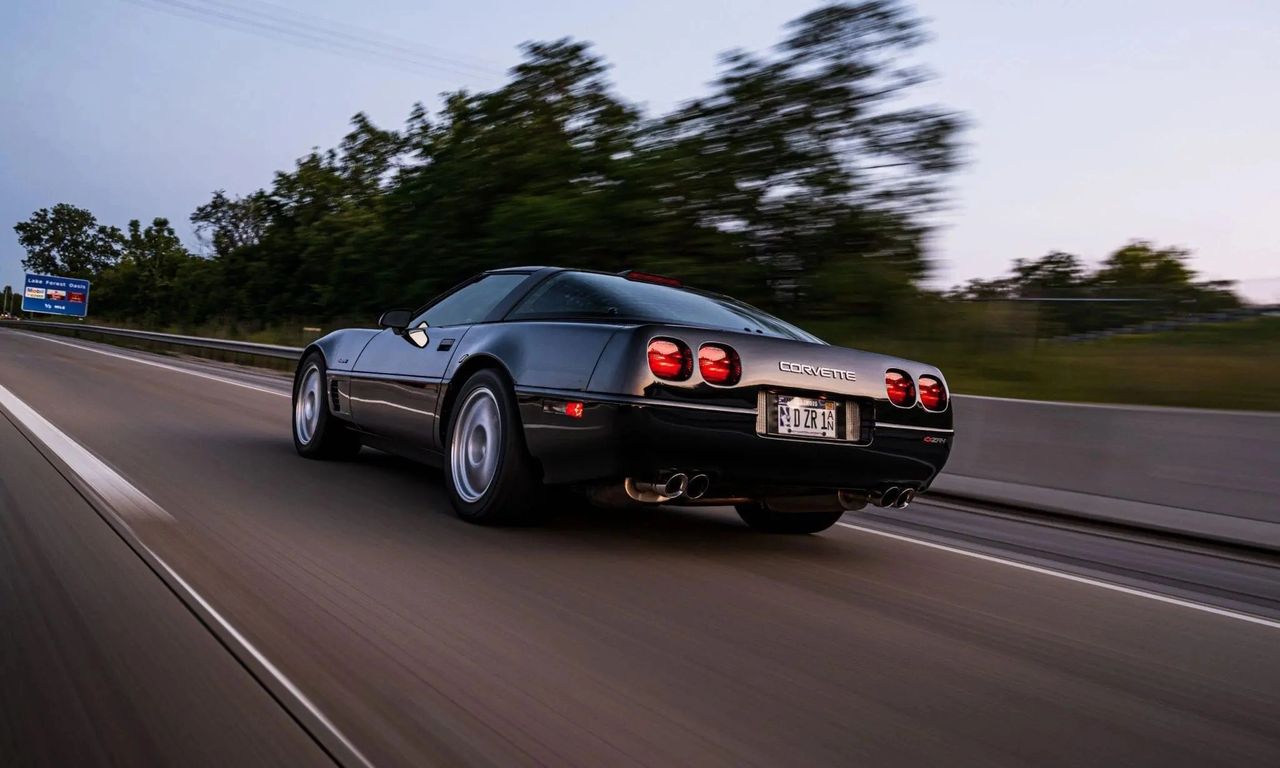 Even as the 1995 ZR-1 slipped into the violet edge of the day, the LT5’s last note hung in the air like a promise. Four round taillights and four chrome tips faded to red fireflies, but the idea didn’t fade—the ZR-1 badge was never a period, only a comma. Engineers knew it, and the faithful did too: the recipe of durability, exotic power, and long-legged speed would return. Consider this shot the curtain call and the teaser—America’s quad-cam legend riding into the sunset so it could rise again when Corvette needed its ace.