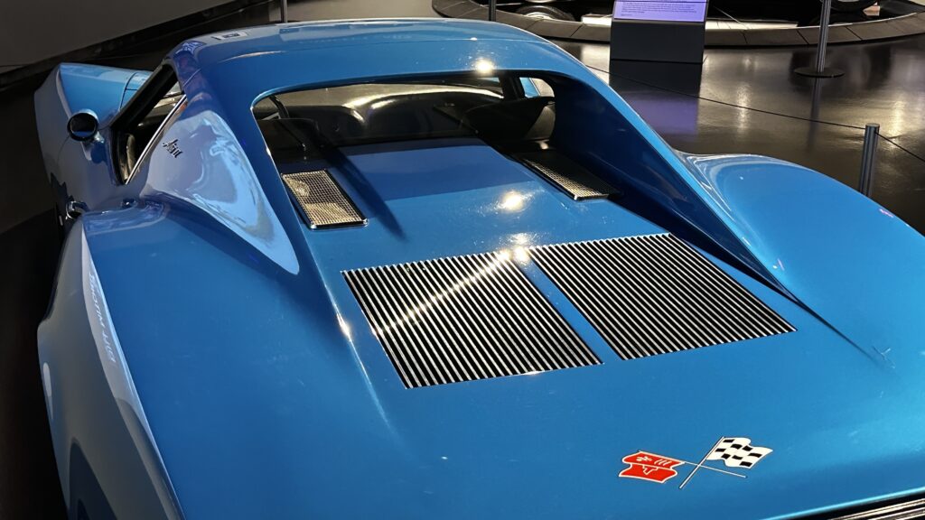 The rear sugar scoop and mid-engine cover/cooling vents of the 1968 Astro II Corvette Concept Car.
